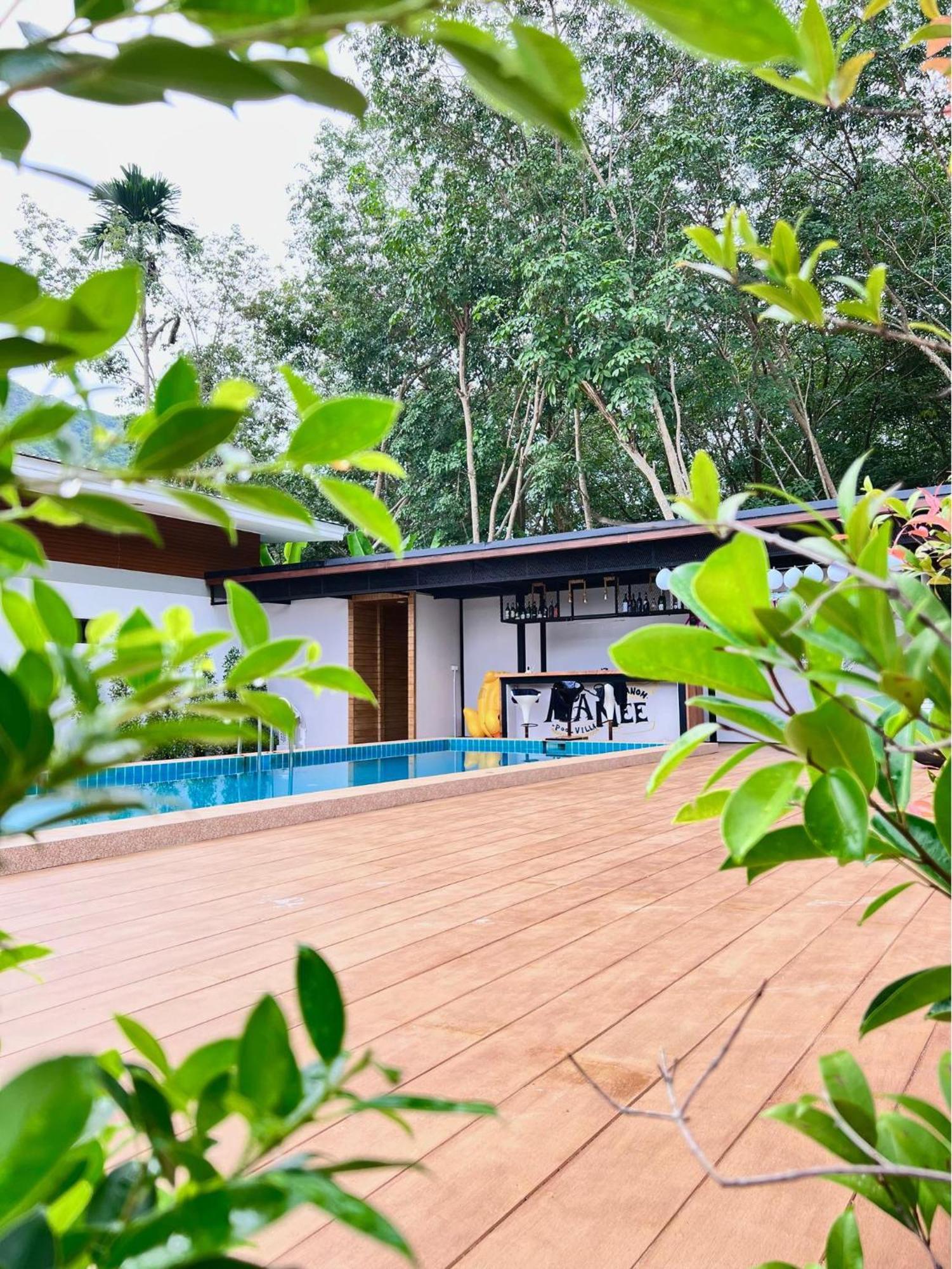 Manee Poolvilla Khanom Exterior photo